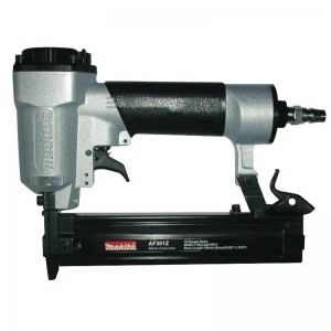 Máy bắn đinh thẳng dùng hơi Makita AF301Z