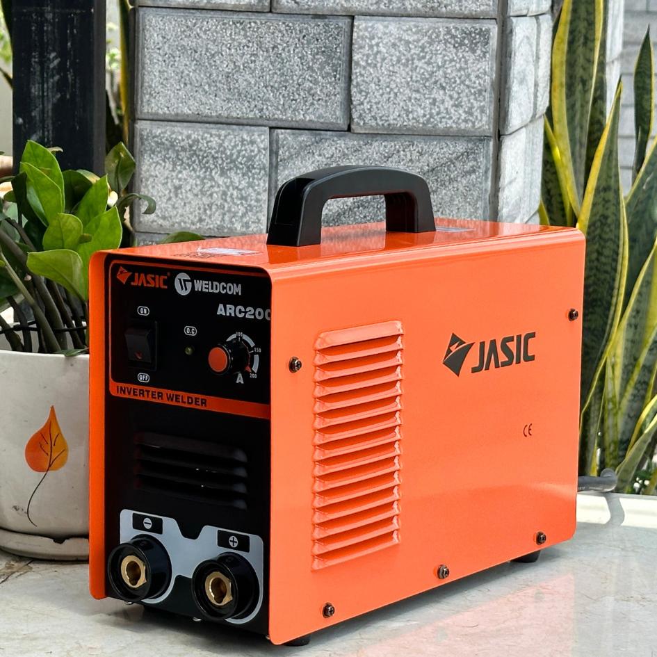 Máy hàn Jasic ARC 200 chính hãng – Giá tốt, tiết kiệm điện, bảo hành uy tín