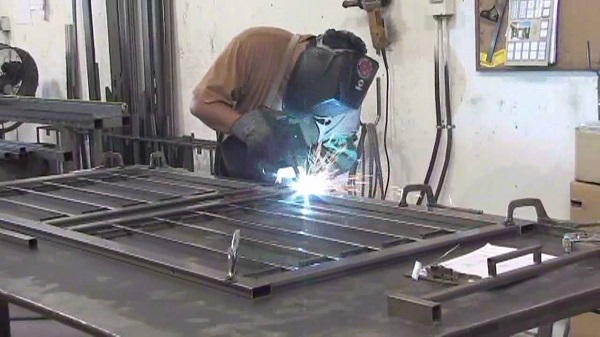 Cách điều chỉnh dòng hàn phù hợp với từng loại vật liệu?