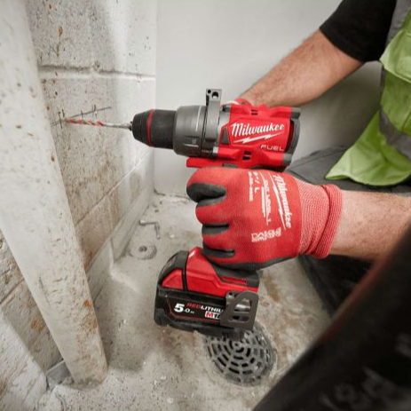 Máy khoan Milwaukee có bị nóng khi dùng lâu không?