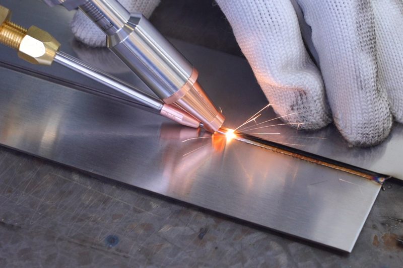 Ứng dụng của máy hàn laser trong thực tế là gì?